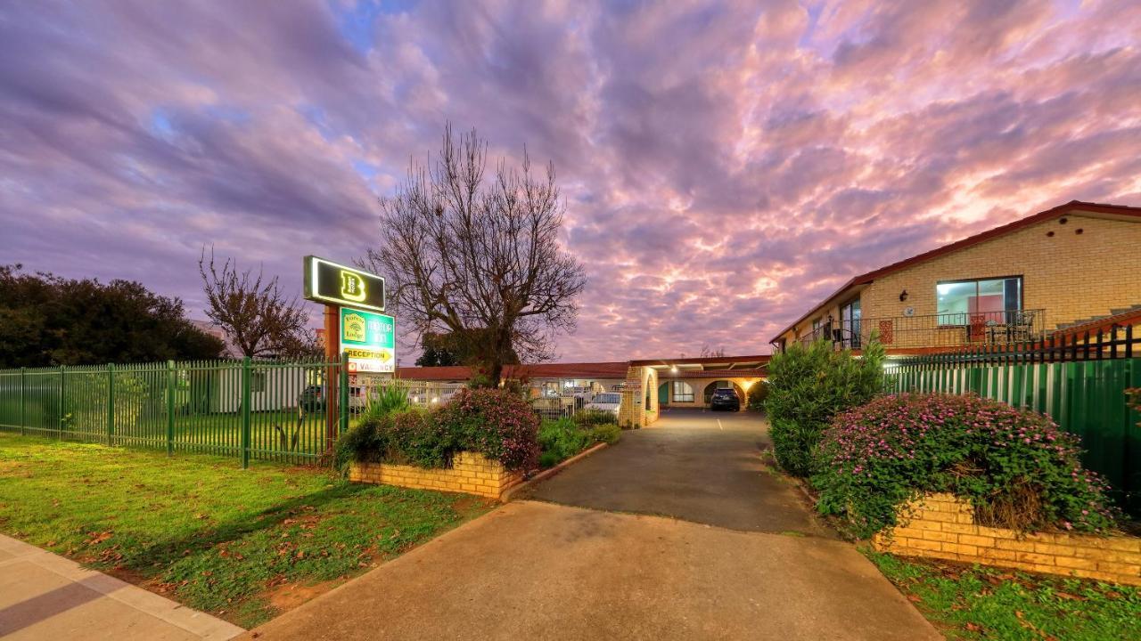 دوبو Forest Lodge Motor Inn & Restaurant المظهر الخارجي الصورة